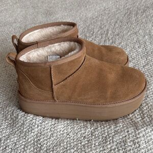UGG Classic Ultra Mini Platform Boots